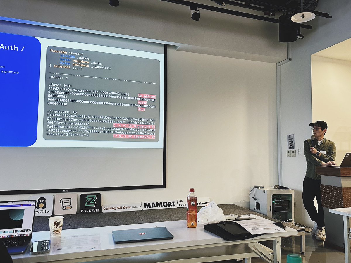 BloctoApp's tweet image. Right now at the @lazyotter_fi and @Scroll_ZKP’s dev meetup, our VP @changhao_tw is sharing how @BloctoApp, an #AccountAbstraction smart contract wallet, puts effort in #web3 account security.🦾

#BUIDLwithBlocto @BloctoDevs