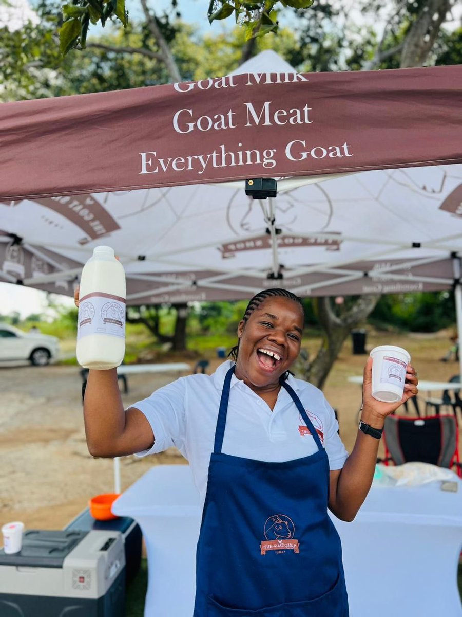 manenzhe_samuel's tweet photo. Lufuno is selling anything Goat at Famous caravan https://t.co/guPM3kPU5T