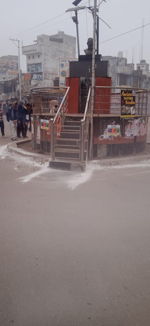 MCommitttee2's tweet image. Cleanliness drive in all spiritual places like temples,Gurdwara &amp;amp; church etc. MC  AKHNOOR under swachh teerth Campaign 
@gipmayapuri1964 
@SwachhBharatGov 
@Secretary_MoHUA 
@RoopaMishra77 
@JKHUDD1 
@md_sbm 
@dmjammuofficial