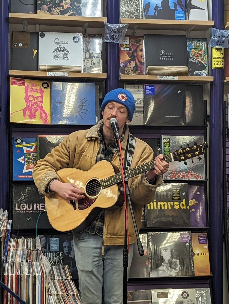 I really enjoyed the instores yesterday at @cooldiscsmusic and Boneyard Records in Omagh. My first time in the latter. Both ran by two gentlemen in Lee and Jonny. Today I'll be at @rollercoasterr8 at 2pm and @luca_records at 6pm.