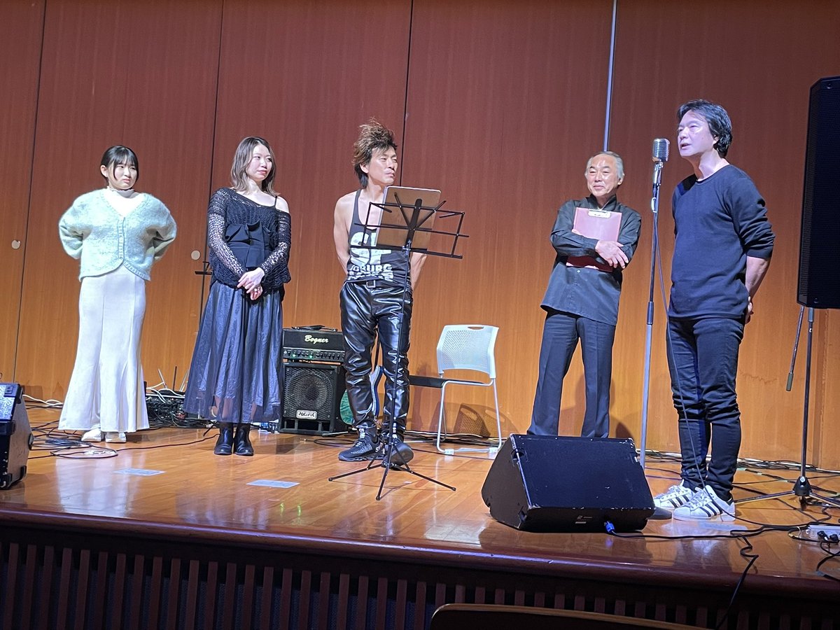 INBrecord's tweet image. 最後に、審査員の上村典広先生の的確な総括と表彰で終了致しました🏅✨️次回は春の発表会🌸詳細がまた決定次第告知しますが、また皆さんの更なるステップアップを期待しております🍀*皆様お疲れ様でした🤝
#歌ってみた  #ボイトレ #音楽好きさんと繋がりたい  #ボーカル教室 #ギター教室 #弾いてみた