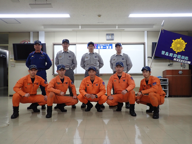 toyonaka_119's tweet photo. 【緊急消防援助隊第5陣が帰隊】  
令和6年能登半島地震での大阪府大隊に1/16から21日まで参加していた救助隊5名、救急隊3名が帰隊しました。  現在も第6陣の救急隊が被災地での活動を実施しています。
#がんばれ石川 #絆 #絶対にあきらめない #能登半島地震 #消防援助隊 https://t.co/TbLJwgV3mF