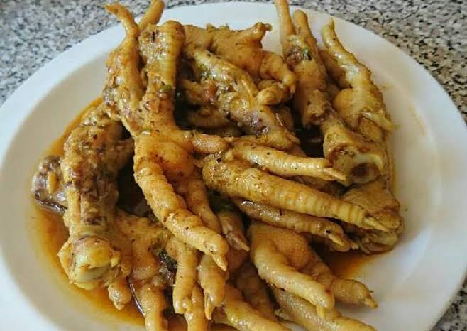 The Western Cape is set to benefit from BRICS trade relations by exporting 540 tonnes of chicken feet each month to China

Western Cape tourism and promotion agency Wesgro and Standard Bank, trading consultancy AskCarlaKote is set to deliver 540 tonnes of chicken feet each month…
