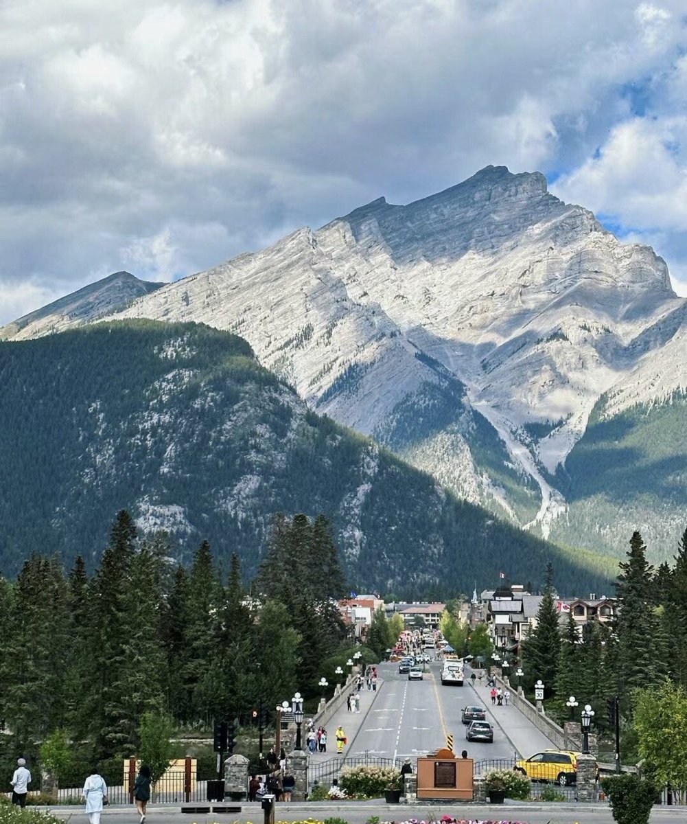 xballmr's tweet photo. The sighing beauty of Canada,Beautiful scenery cures everything.#Photography #Travel #Canada https://t.co/8qvK8mJmaC