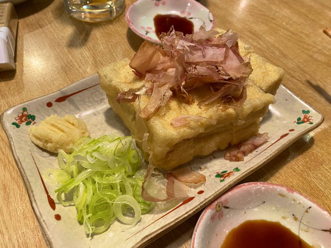 わたし「風俗ではAVの好きなシーンを思い浮かべないと逝けないとき多いのよね。イマジネーションを使わずに逝けたらかなり良い女の子って感じだな。」  友達「お前そんな感じだったのか」  わたし「でも相方とすると6ピストンで逝っちゃう」  友達「なんかわかるわ。。」&hellip;