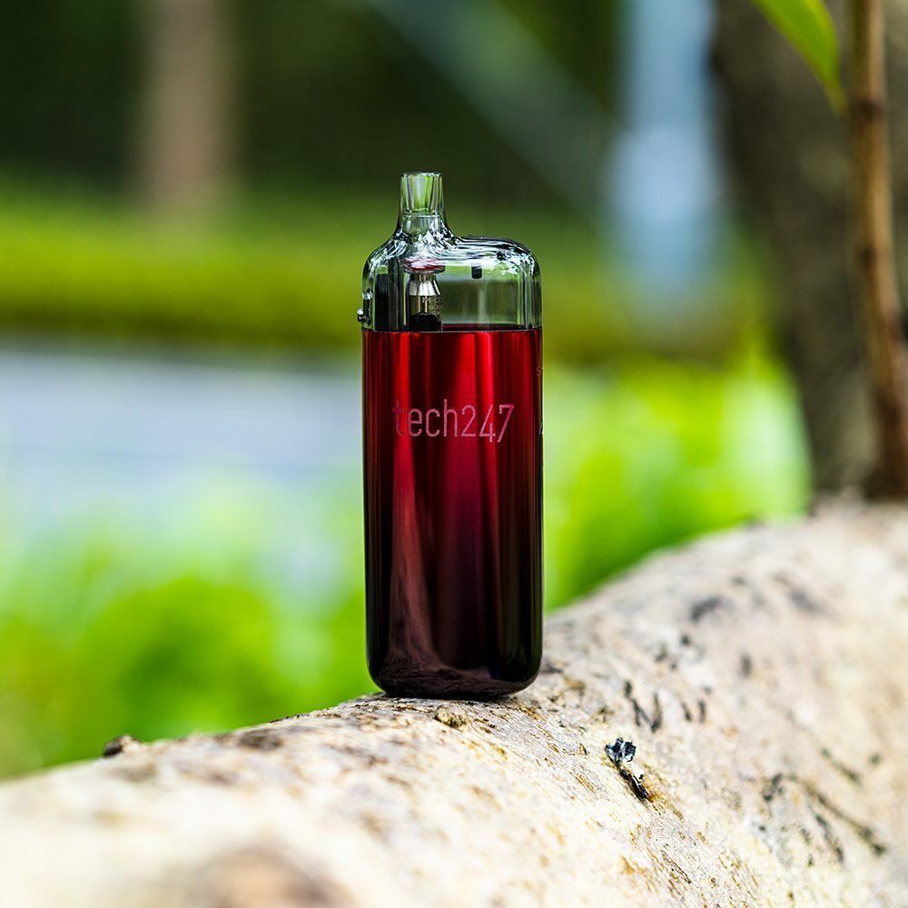 HealthCabin's tweet photo. 🌈🌈
👋👀Take a closer look at smok #tech247 in red black, how do you like it?🖤❤️

✔️Built-in 1800mAh battery
✔️4ml pod capacity
🙋Total 8 colors💚💙💜
..
💃Coming soon:👇
https://t.co/iN3cM1Enhc
>
#smok #smoktech247 #tech247pod #vapewholesale #vape #vapelife #vapenation #vapor https://t.co/JByLszrzRa