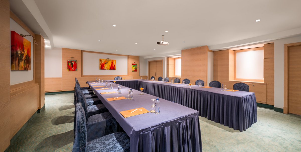 You could give presentations in our fully equipped meeting rooms with the luxurious Concorde quality. Booking: bit.ly/concordedeluxe… ‌ . #ConcordeHotels #ConcordeDeLuxeResort #MükemmelUyum #PerfectionHarmony #PerfekteHarmonie #ИдеальнаяГармония