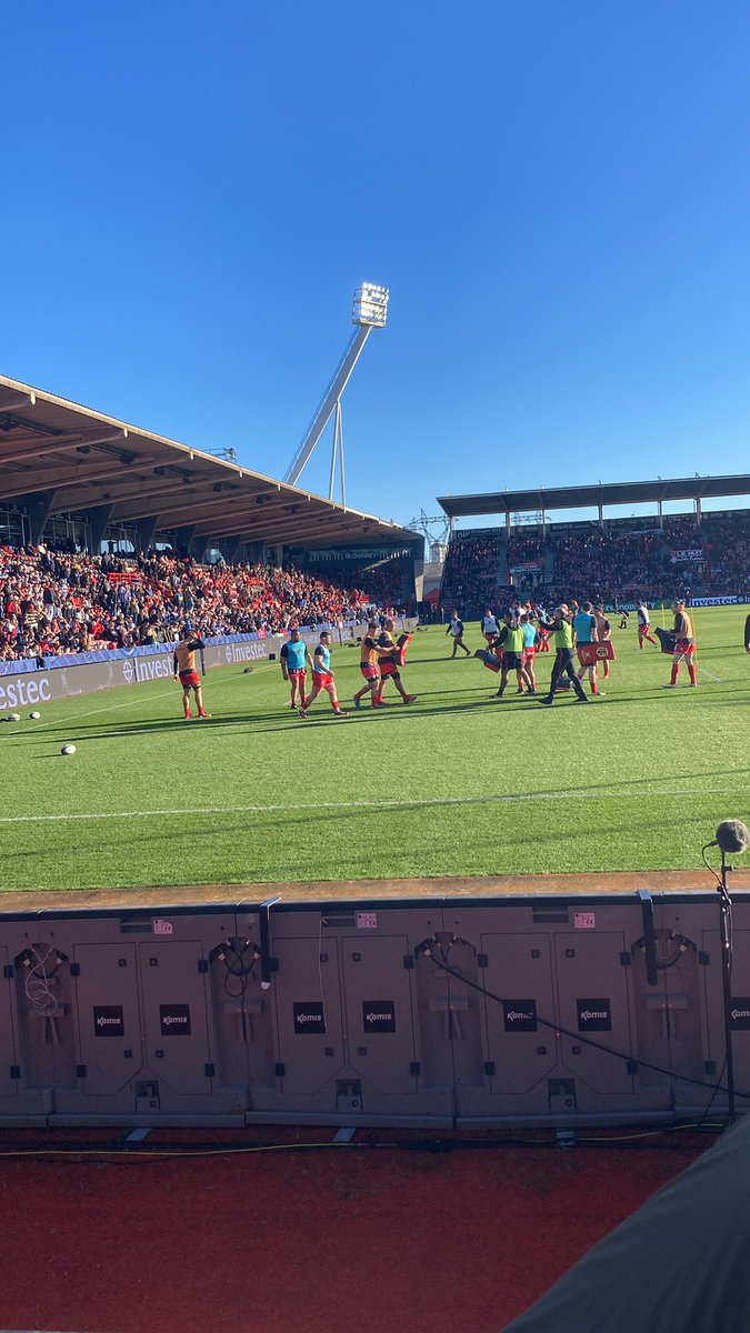 FerretArno's tweet photo. Sortie sportive. Allez le stade !! 🔴⚫️ #StadeToulousain #STBATH https://t.co/5HBHjvJhoW