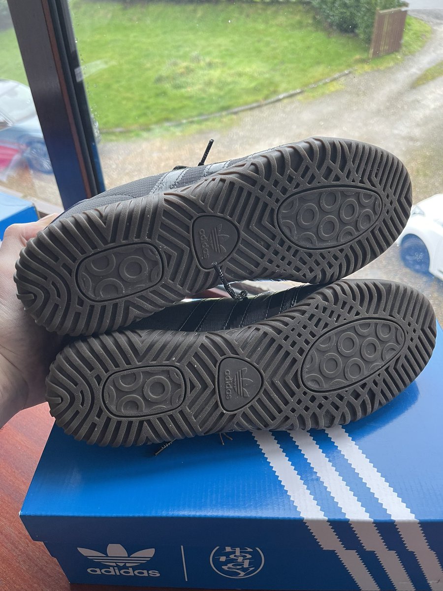 ROB_OB_77's tweet photo. @adiFamily_ Gazelle Blondey
with og box
Size 10
Condition 9/10, worn once pretty much new. 

£70 tyd inc PP g&amp;s https://t.co/rJrhD2b2e9