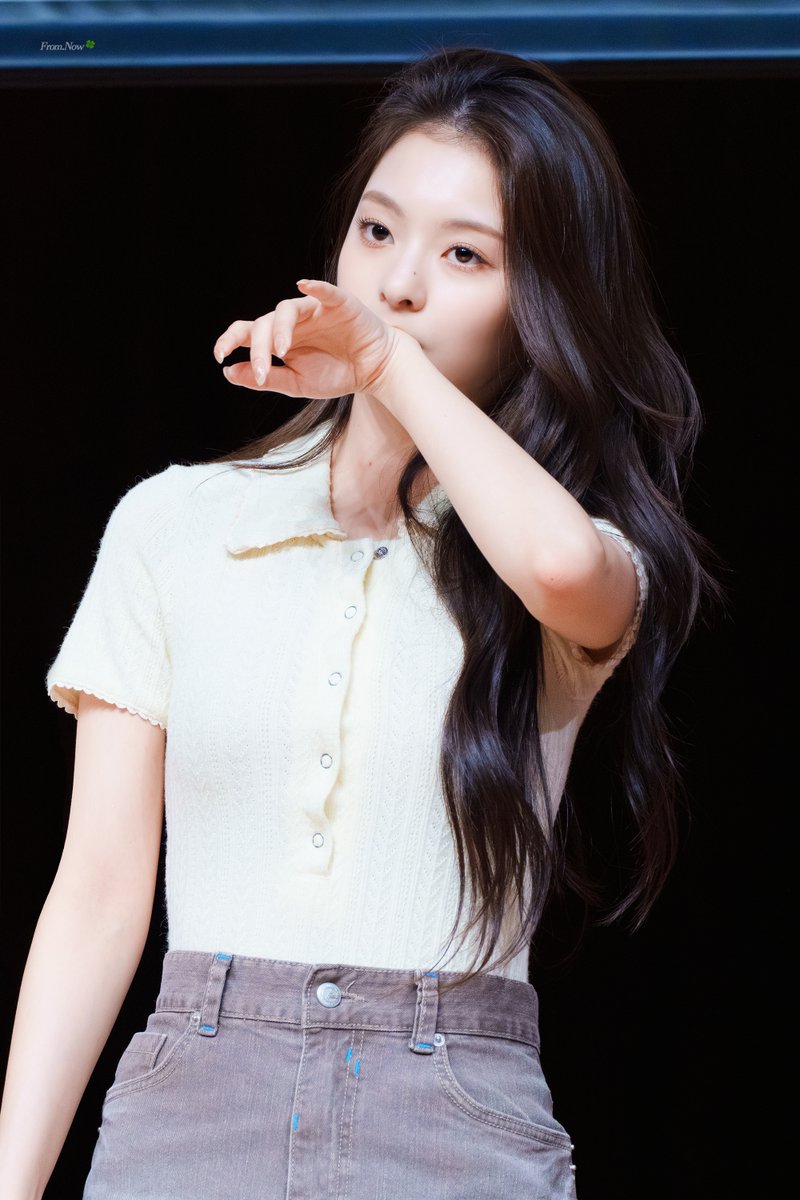 Fromis_Now's tweet image. 230617 #wenow  프로미스나인 나경    

 🫦

#fromis_9 #이나경