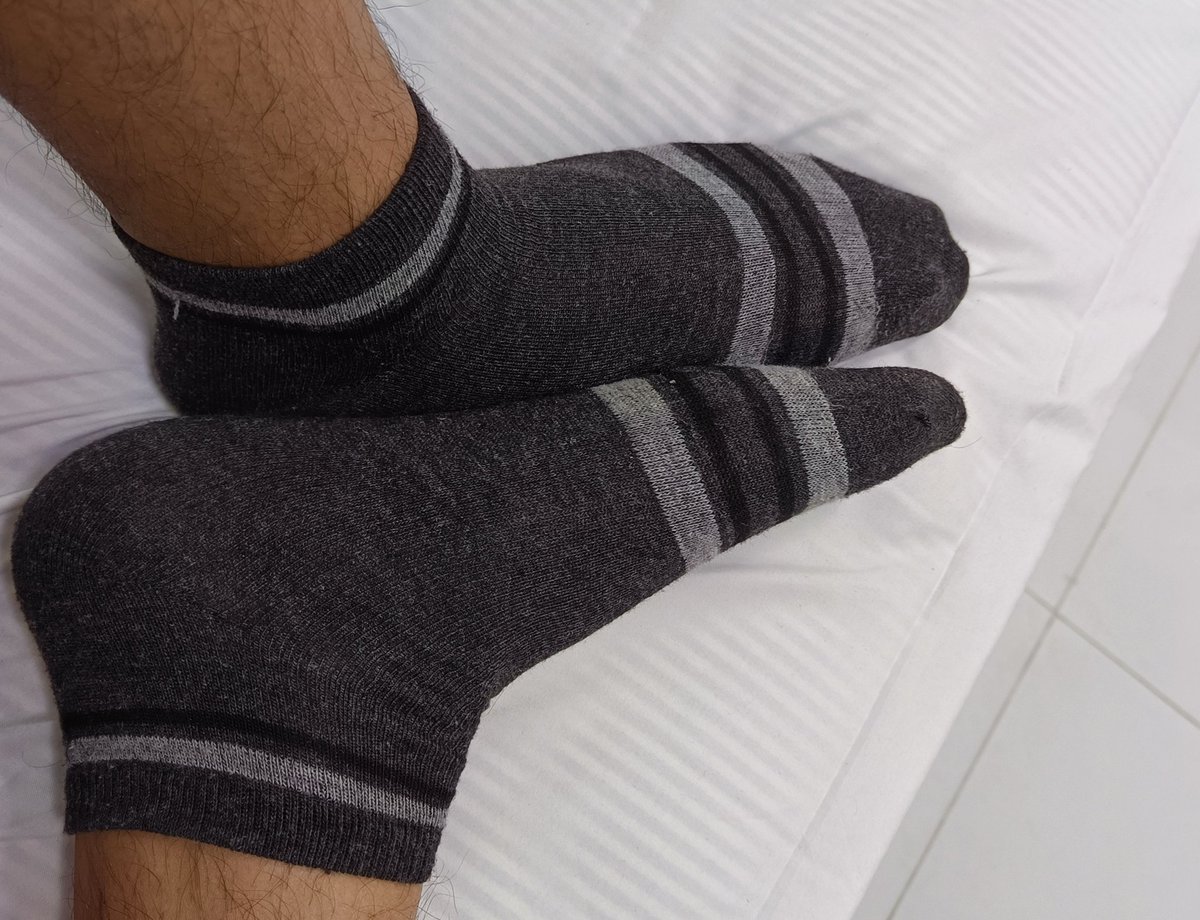 fuytfcvhhffd's tweet photo. Morning pigs 🐽🐽🐷🐷
صباح الخي�� يا كلاب 🐕🐕🐕
#arab_master #master #be_my_slave #fetish #socks #foot_humilation #feet_domination https://t.co/gN3dzJXn8b