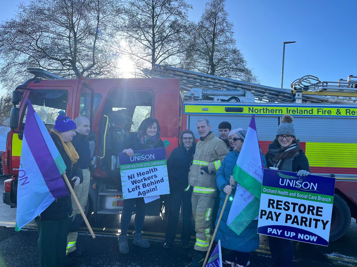 On Thurs 18th Jan, members took to the Picket lines to say “Enough is Enough our communities deserve better” our amazing members stood in great spirits + in solidarity despite the cold weather, to fight for Pay Parity, safe staffing and a stop to outsourcing public services✊🏻💜✊🏻
