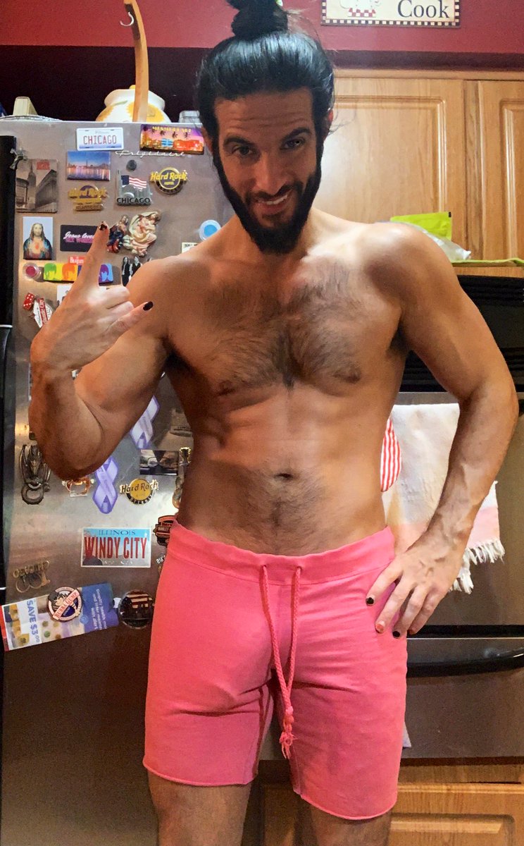 Jesuscooks1111's tweet photo. Come see what’s cooking fans🔥 🔥
#sexychefs #sexychef #bulge #bulges #manbun #beard #beardedgay #Gay #bi #zaddy #top #vers #underwear #hung #bbc #dong #MeatPacking https://t.co/KzfMPxV3m4