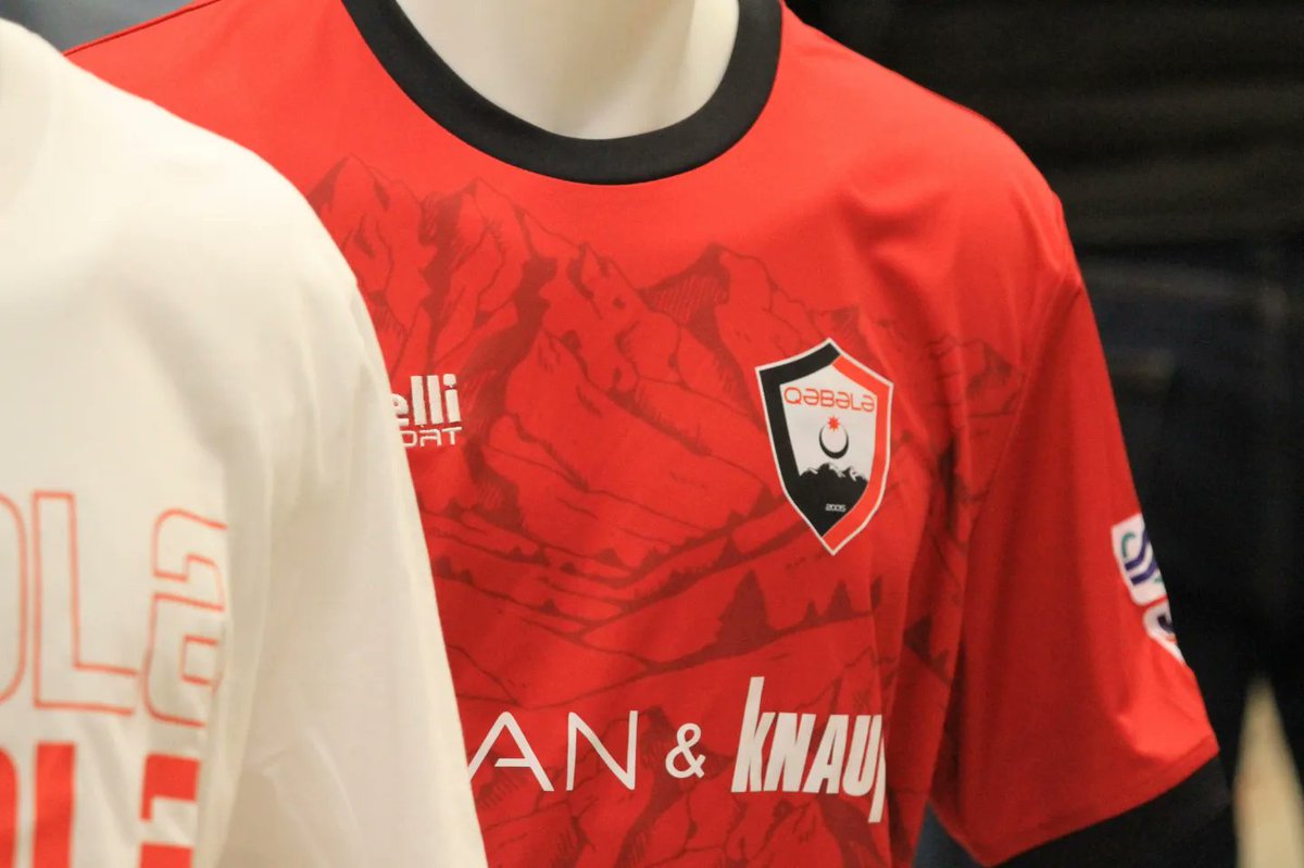 GabalaSC's tweet photo. 🔴⚫ Artıq formalarımız Bakıda da satışdadır. Libraff mağazalar şəbəkəsinə yaxınlaşaraq formaları əldə edə bilərsiniz.📷

➡️ Satış ünvanları:

📌 Gənclik Mall filialı

📌 İstiqlaliyyət filialı

📌 Hava Limanı filialı 

#gsc #gabalasc https://t.co/3fBxadhH3G