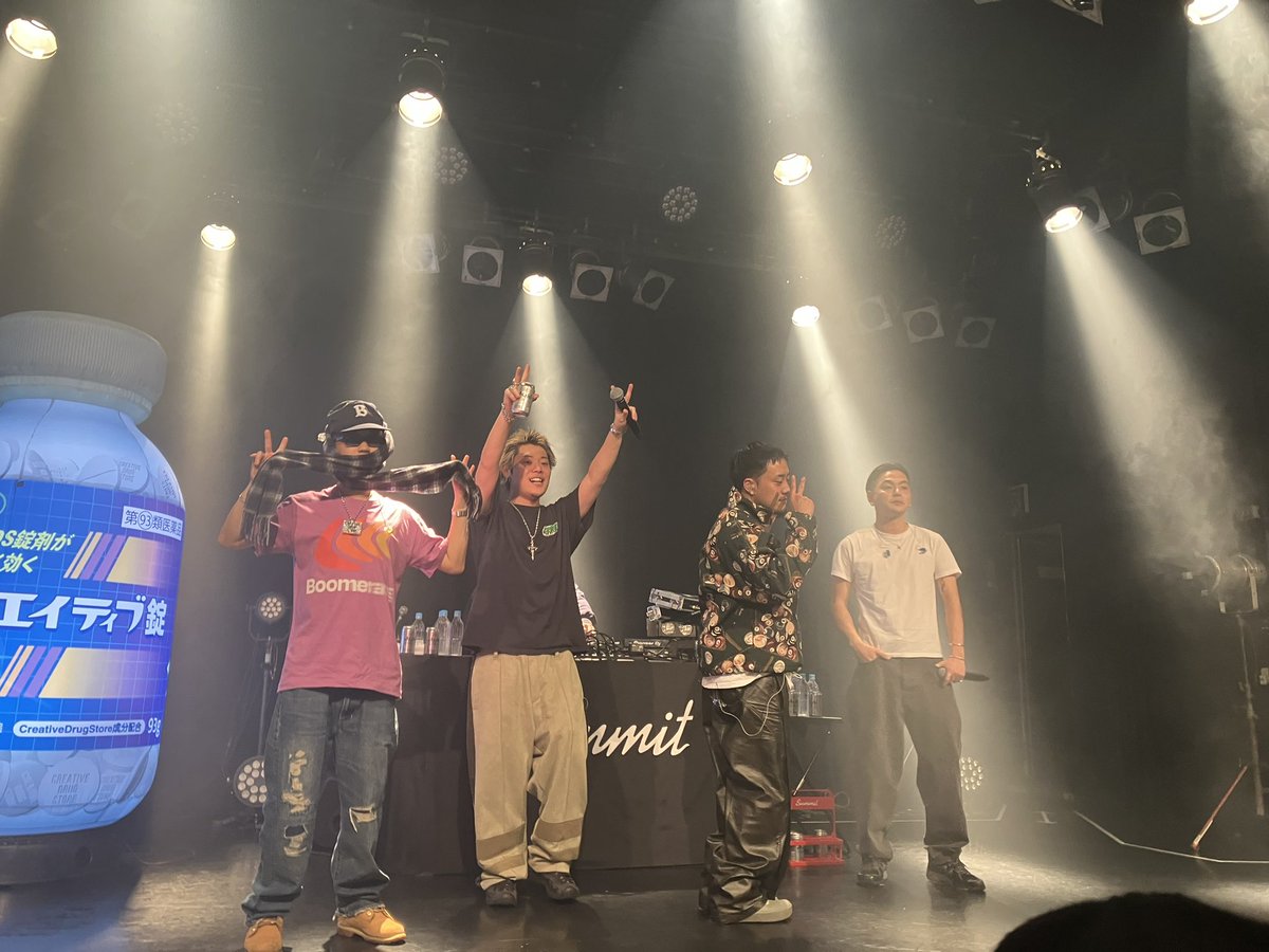mikamika128_320's tweet photo. CDSのツアー初日めっちゃ楽しかったー！！
大好きな曲もここだけのお話しもいっぱい聞けてよかった！！
（キーホルダーはブルーでした！かわいい！）
#vava100 https://t.co/tLnmq4a5iN