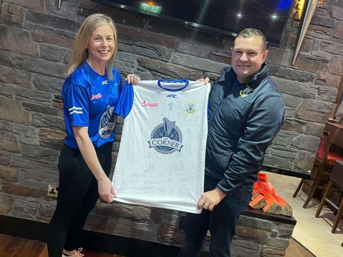 Our newly designed G4MO jerseys kindly sponsored by Joe &amp; Cathy Campbell of The Corner Bar, Dromore. A huge thanks to Joe &amp; Cathy for their kind donation and continuous support to the ladies club 👏🏻 

A special thanks to <a href="/mfc_sports/">MFC</a> for the jerseys 😍🔵⚪️ 

#G4MO
#LadiesGaelic