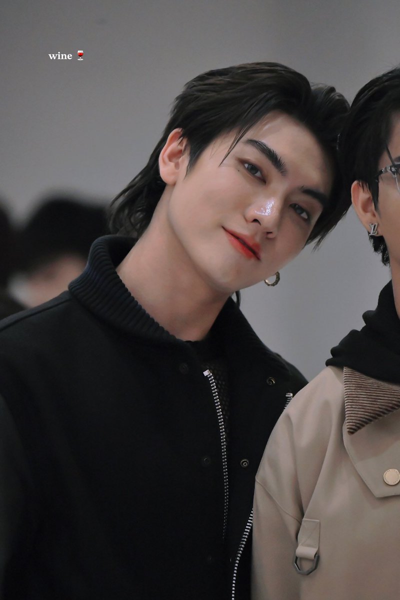 yakkinjellyber1's tweet photo. รูปนี้งานอะไร? ใครก็ได้ส่งแท็กงานให้หน่อย Pls 🙏🏻🙏🏻 

@Bossckm_ 
#Bosschaikamon 
#ShawtyBoss #BoNoh https://t.co/gBxI5NNssd