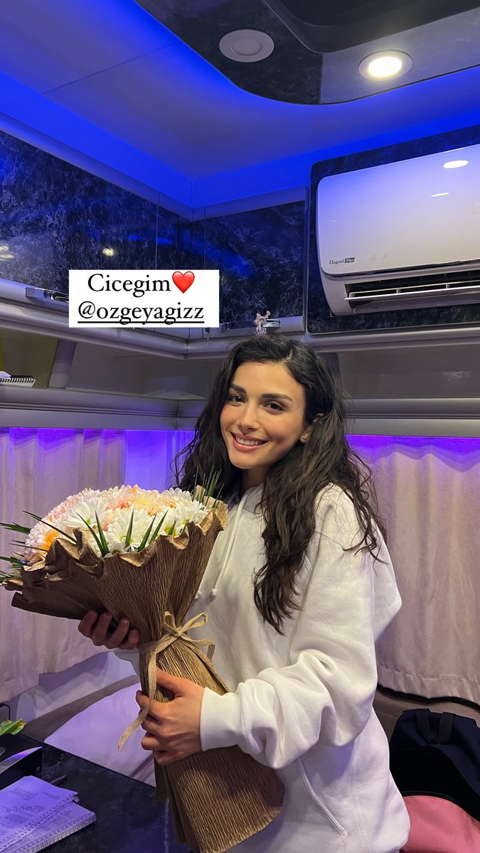 77Hyat's tweet photo. My beautifull Princess 🫠🦋
#ÖzgeYağız https://t.co/UV4yTAXjFC
