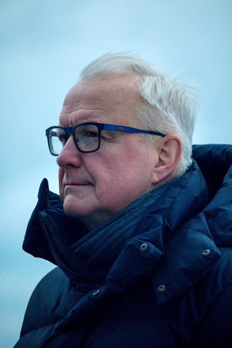 Oman ääneni sai tänään <a href="/ollirehn/">Olli Rehn</a>. Perusteita on monia, mutta haluan itse nostaa esiin Rehnin näytöt ulkopolitiikassa.
 
Olli Rehnin kokemus kansainvälisissä tehtävissä Suomen mandaatilla on kovasta ehdokasjoukosta pisimpiä ellei pisin.

Ketjussa muutamia poimintoja. 👇