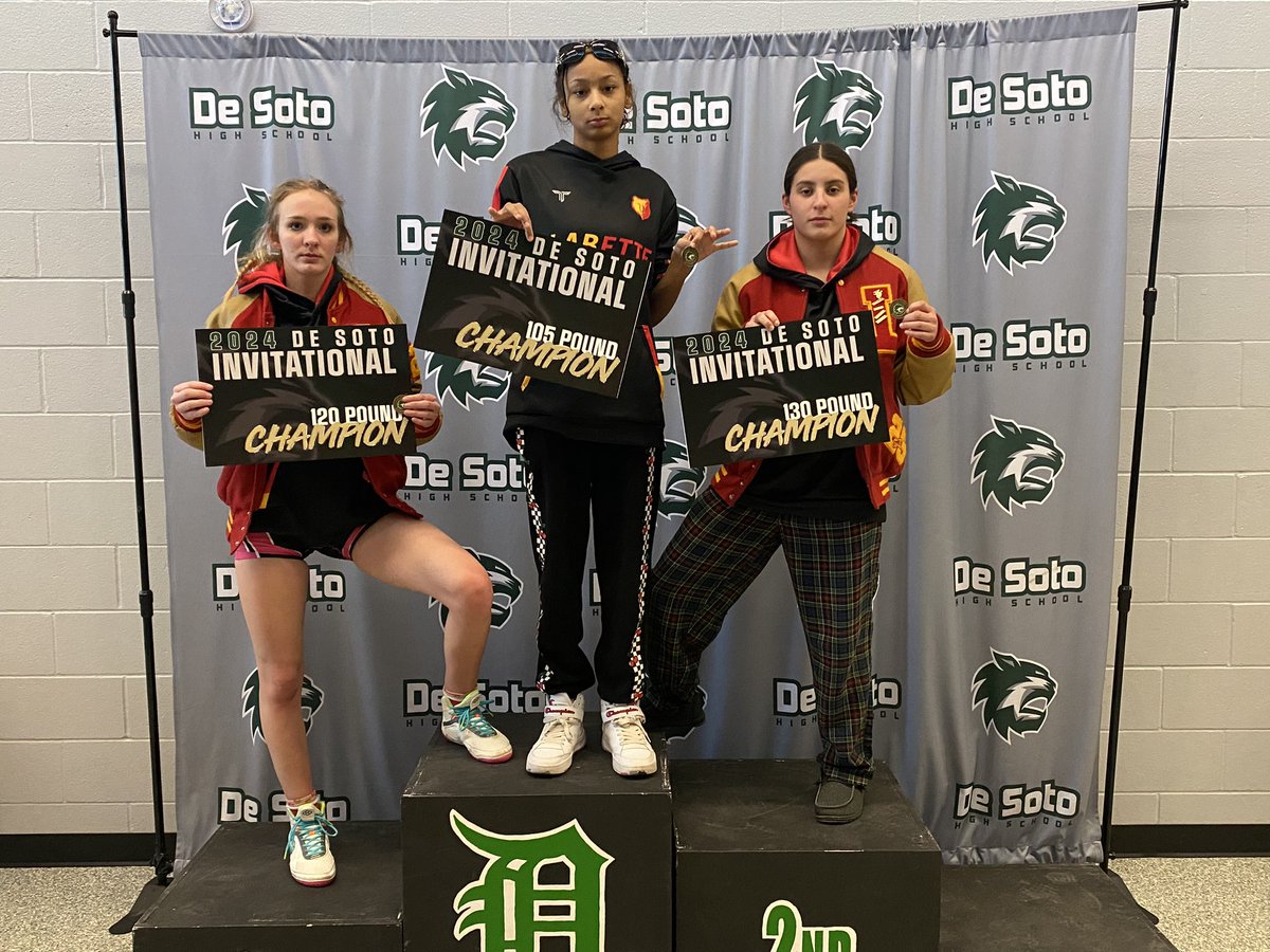 LabetteW's tweet photo. Champions in their respected weight classes!!! https://t.co/GHD9T07z4h