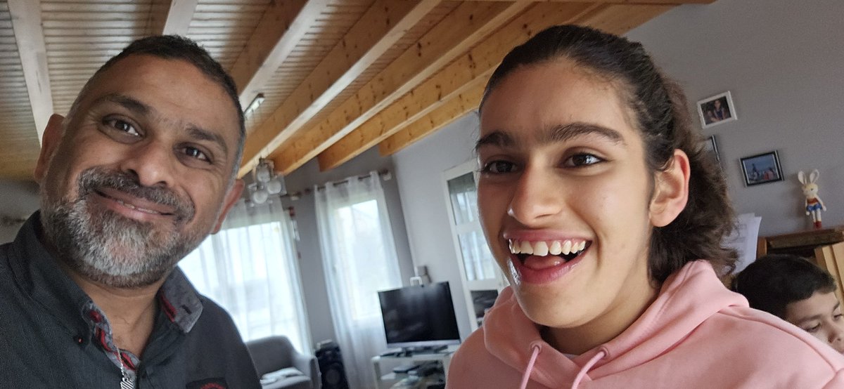 ஜோ De #LaFlammeAvecElise♿💪🏾 👨‍👩‍👧‍👦🦸‍♂️💜💛 tweet media