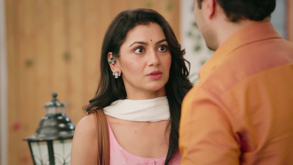 Itswarnali's tweet photo. No but Ammu's reaction was gold! 😂💀

Next time don't even dare! 😵‍💫
#SritiJha #ArjitTaneja #SriJit #Amruta #Virat #AmVira  #KaiseMujheTumMilGaye #KMTMG https://t.co/vmy41ALwoQ