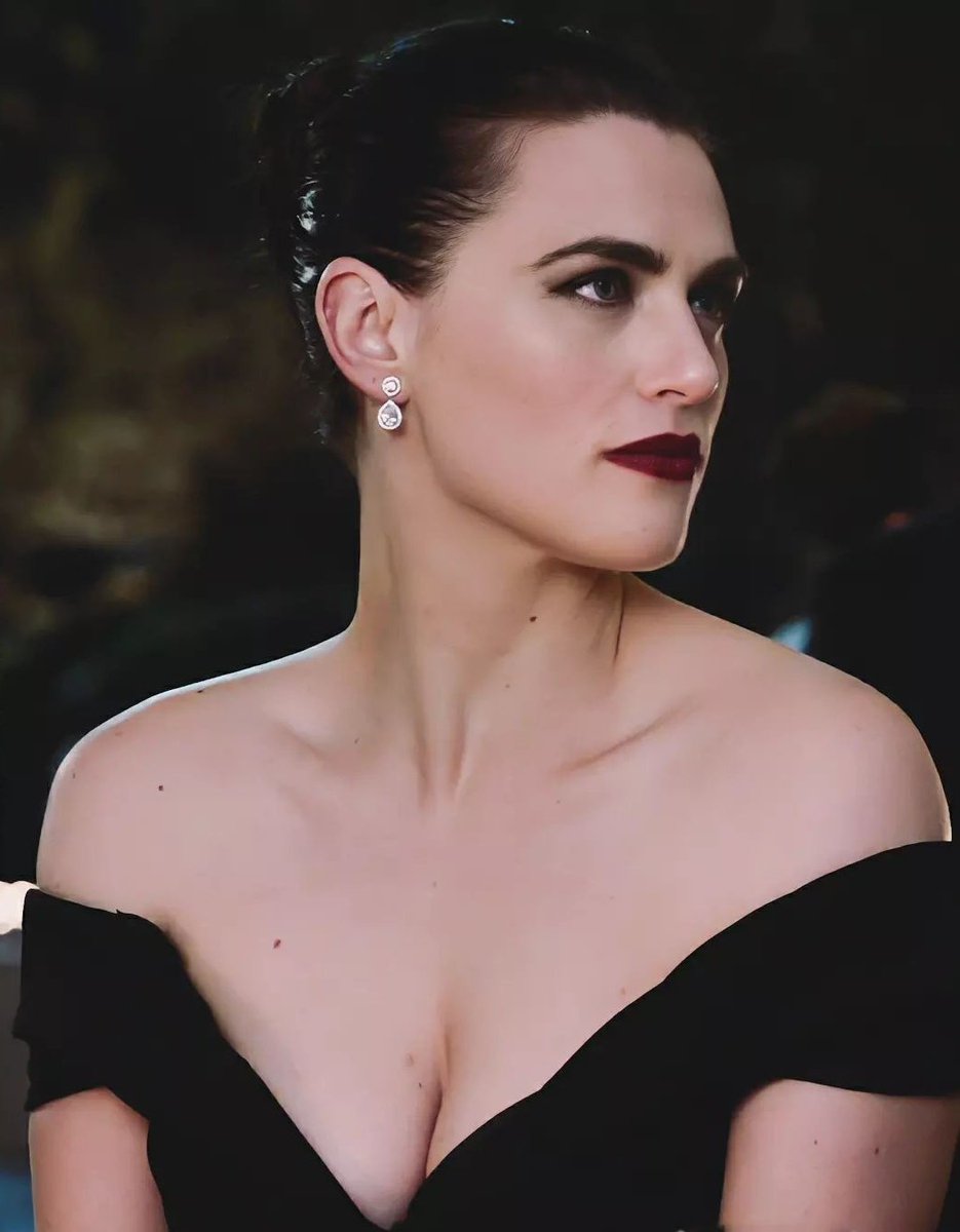 Lena Luthor. 🥵