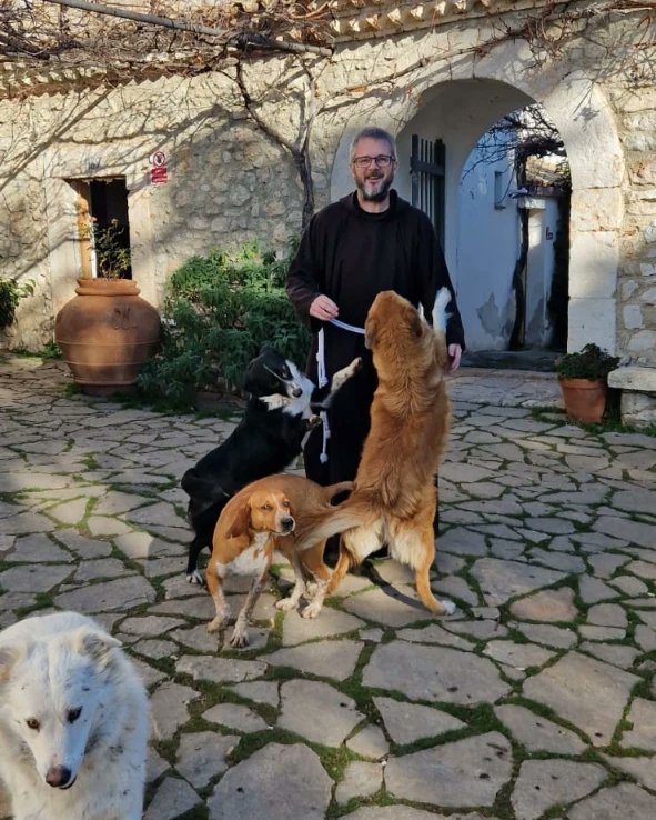 Brother Sun and Sister Moon. A visit with the Pilgrimage Group Leaders to Masseria Calderoso, the farm that provides fresh vegetables and produce to the Hospital and Friary in San Giovanni Rotondo. It's always nice to meet the four-legged friends who live here #StFrancis