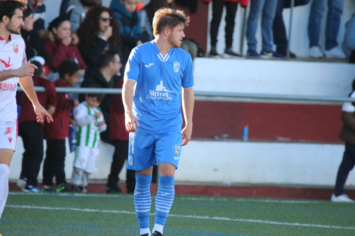 CD_Illescas's tweet photo. Todo llega para el que sabe esperar ⚽️⚪️

🔛 Primer gol para @Jorge10Borona 🔛

#VamosIllescas https://t.co/gNK6AATg0u