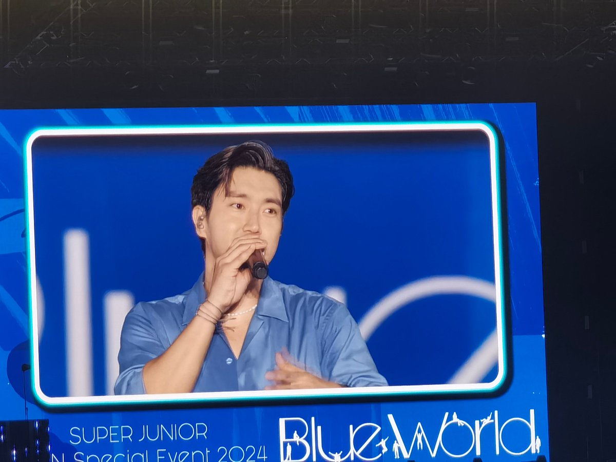 wonniemallow's tweet photo. Handsome siwon 💙🤍
🔗https://t.co/n6H1RdREG0
#BLUEWORLD
#시원 #SIWON #최시원 #CHOISIWON #슈퍼주니어 #SUPERJUNIOR
@siwonchoi @SJofficial https://t.co/jGgVLTab7r