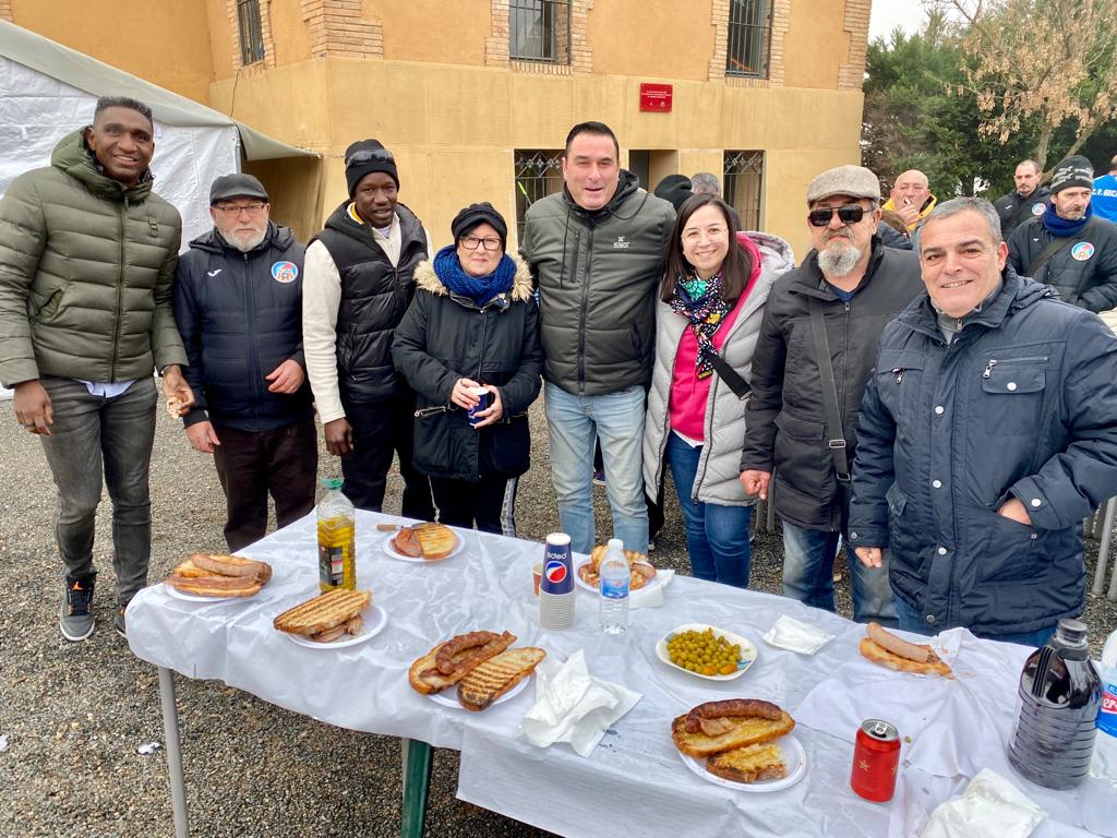 ercpaeria's tweet image. 🙌🏼 Matí de diumenge al #Secà, esmorzant amb els membres de la Petanca.

La portaveu @jfreixanet ha pogut compartir una estona amb els socis de l'entitat 🥰