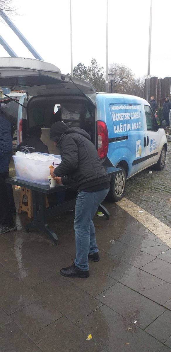 Bu büyük Ankara Mitingimizde bizlere sıcak çorba ekmek dağıtan Ankara Büyükşehir belediyesine ve Sayın Mansur Yavaş Başkanımıza çok çok teşekkürlerimizi sunuyoruz

Şimdi Değilse Ne Zaman 

#ÇırakStajyerTBMMyeSesleniyor