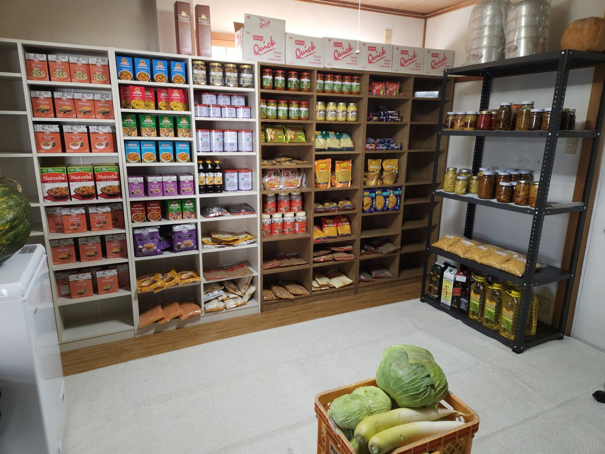 mini_nepal's tweet photo. 看板はお時間かかるので.....
建物出入口。
そして、3階の窓にも。
千本今出川交差点セブンイレブン前から....
そして、向かいのバス停付近からもバッチリ😃✌️
#京都 #千本今出川 #ネパール食品 #ミニネパール #mininepal https://t.co/VudWBbYiYt