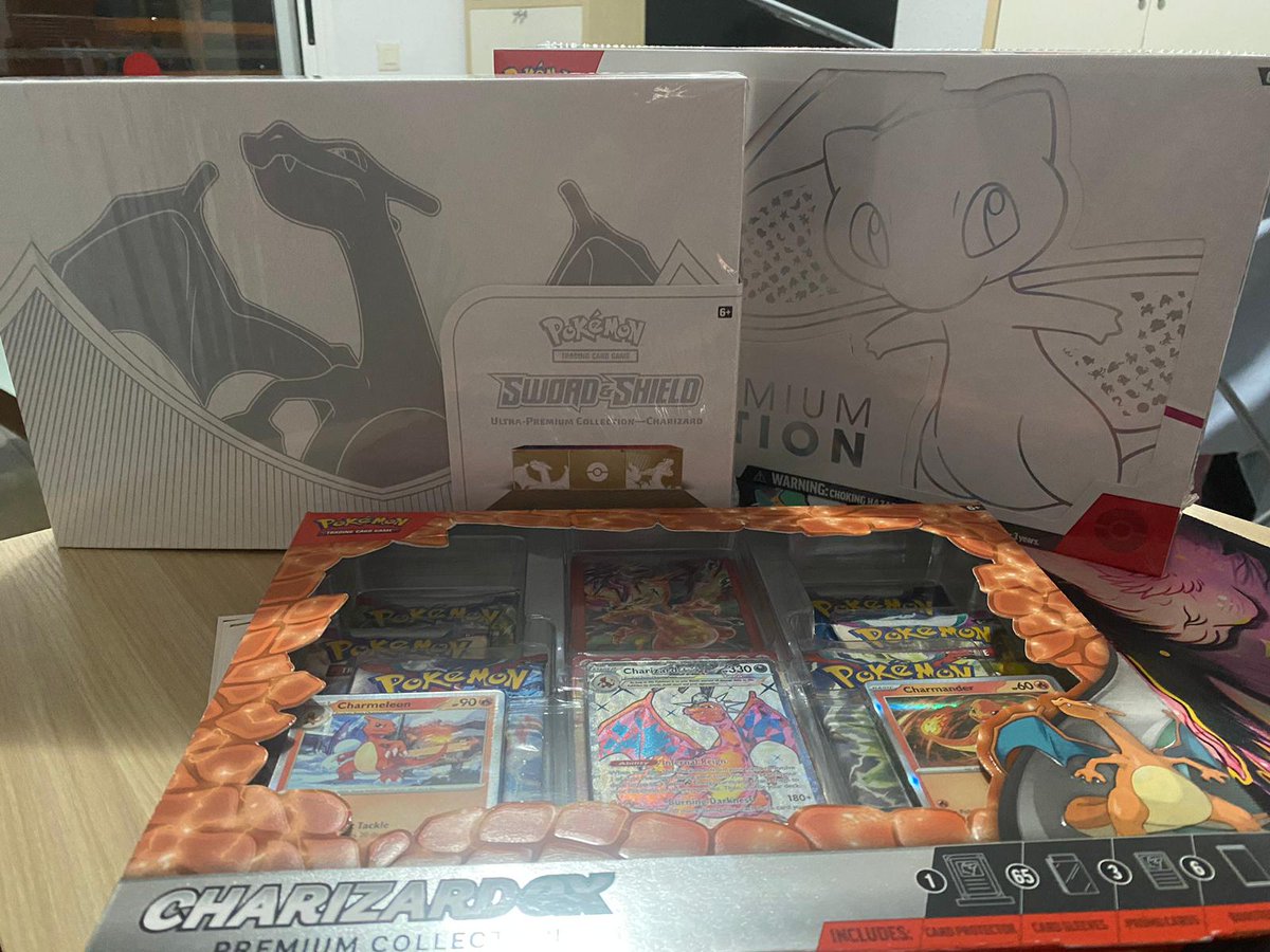 Mañana toca opening no? 
Os iré avisando de la hora, si no el martes ya que mañana tengo una entrevista y se me Junta mucho todo. 

Y lo dicho, si veo mucha gente por el stream podemos mirar de sortear algo, solo digo😉