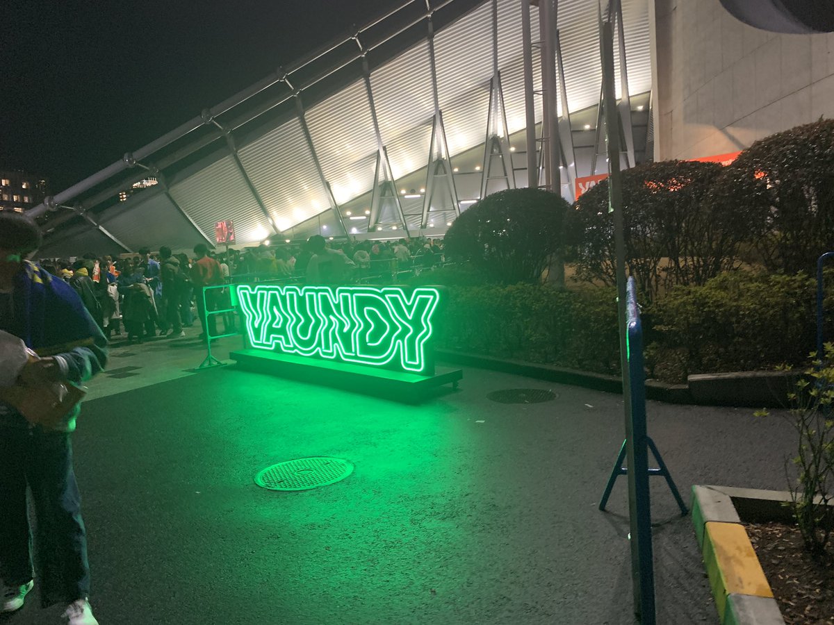 rororo2727's tweet photo. 急遽チケット譲ってもらえたVAUNDY💡
楽しかったし、やっぱりいい曲多いなぁ https://t.co/YCOTLDW02U