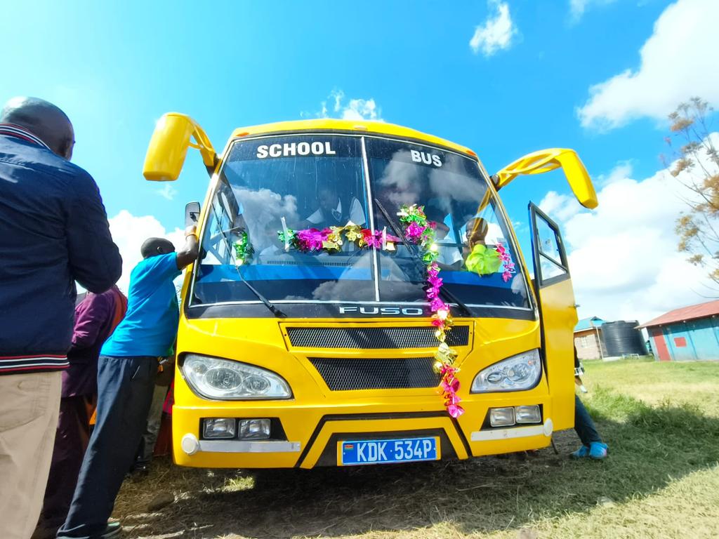 MbuthiaMachari3's tweet photo. As one of the factors that will facilitate ease of activities in school moreso far from school this afternoon  Kajiado West Mp Hon George Sunkuyia  has delivered a 46 seater new bus to Oloyiankalani Girls High School which is fully funded by Kajiado West NG-CDF. #SunkuyiaDelivers https://t.co/EaFneYm9DK