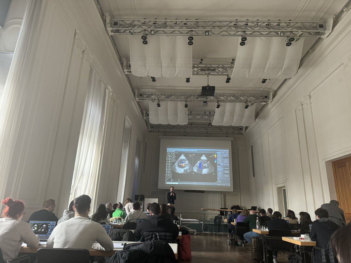 Hands-on workshop at #3DEchoBerlin on how to image the tricuspid valve using #2D and #3D #echofirst by <a href="/DonalErwan/">Donal</a> and <a href="/eromerodorta/">Elena Romero</a>