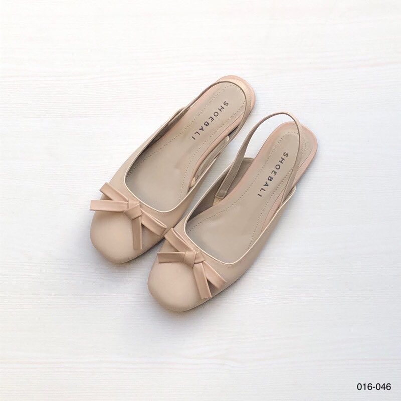 shopwithfiyn's tweet photo. girls, I have found few local hidden gem shops that sells heels and shoes under RM20 but with T20 looks and designs😮‍💨 

suitable for weddings, office, dinner night and student functions ✨

— a thread https://t.co/ZrfAjSvbEz