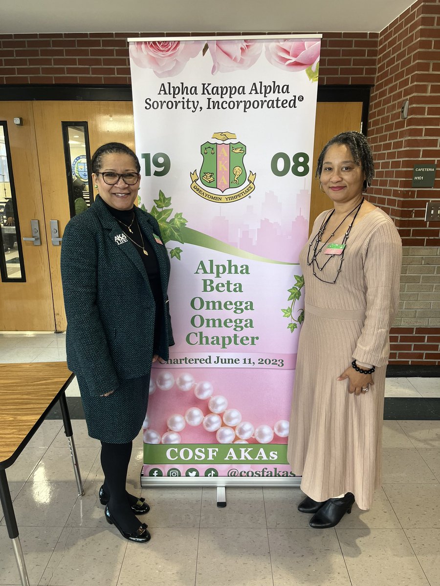 sojournerruth's tweet photo. 📸 @COSFAKAs January Meeting (Open House) 💕💚💕
#SOARingWithAKA #AKA1908 #COSFAKAs https://t.co/f9L6VZ0Uv4