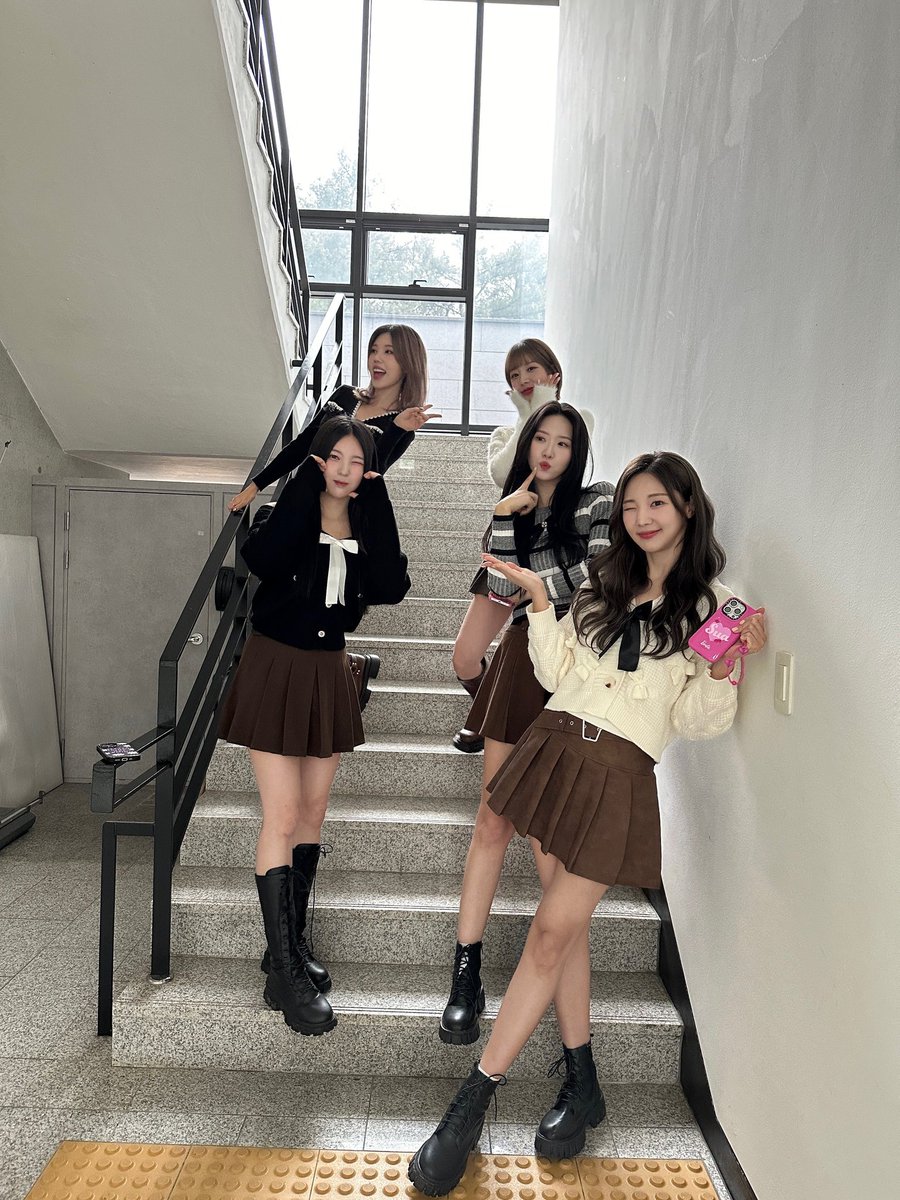 해시태그 tweet media
