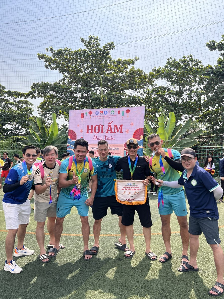 SnachezTei71096's tweet photo. Khởi đầu năm 2024 với giải thiện nguyện mang hơi ấm đến các trẻ e vùng xa. 
Cuối tuần thật nhiều năng lượng và thật ý nghĩa.
#cheouytin #folloback 100% https://t.co/bD7QyySw7K