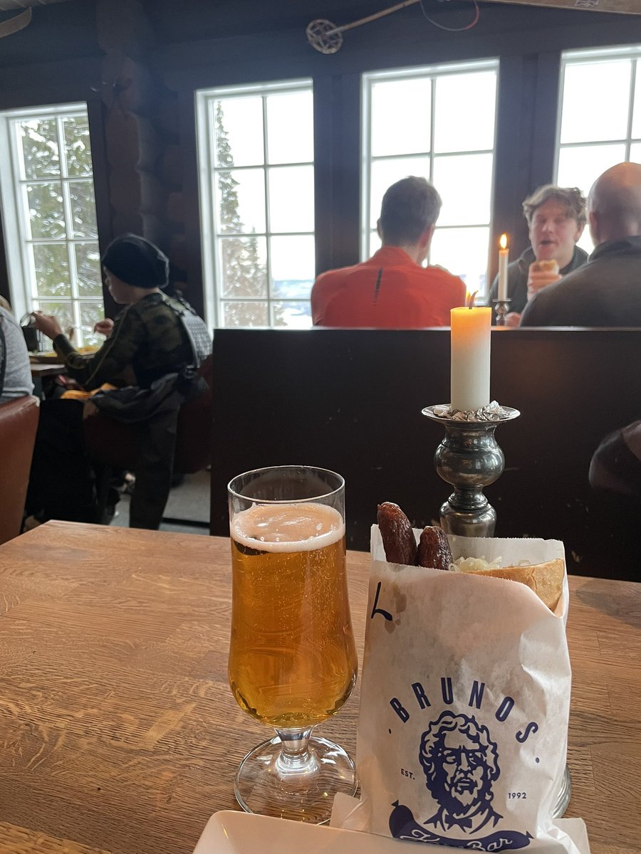 tjugo8's tweet image. Åre Lammkorv Surkål #czechbeer 
#brynäs - Nybro på O’Learys
Härifrån ska det bara bli bättre