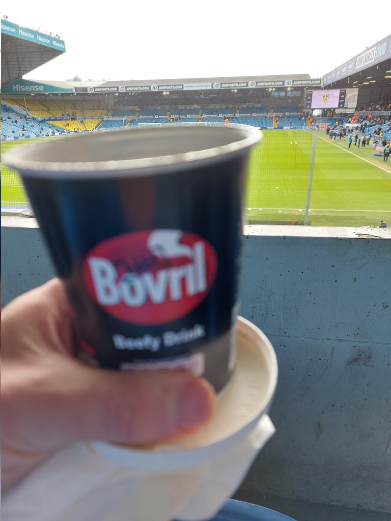 Bovril kinda day! 💪💛🤍💙 #lufc #Bovril #skysports #sunday12oclock? #gamesgone