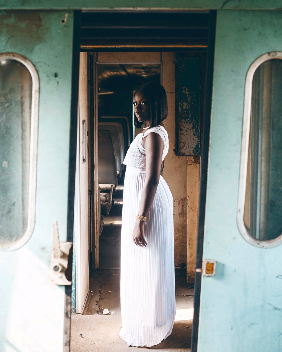Kelvinnengi's tweet photo. My arms stretched, pleading you let me through this narrow path. https://t.co/6DmPiehThU