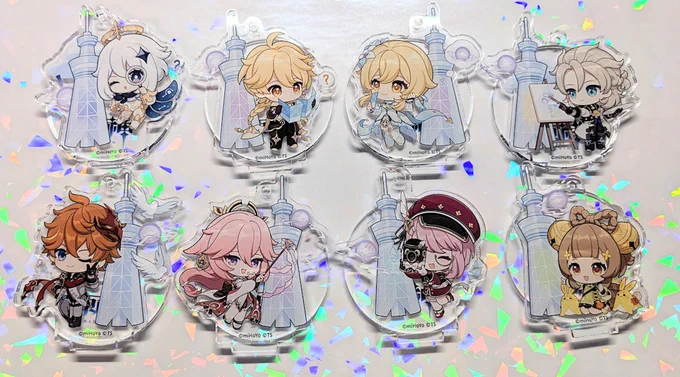 少し早めにお誕生日のお祝いいただきました!オサモンさんありがとうございますー!!原神スカイツリーのグッズ可愛い…神子かわ…誕生日前にお菓子無くなると思いますがお夜食にいただきます! 