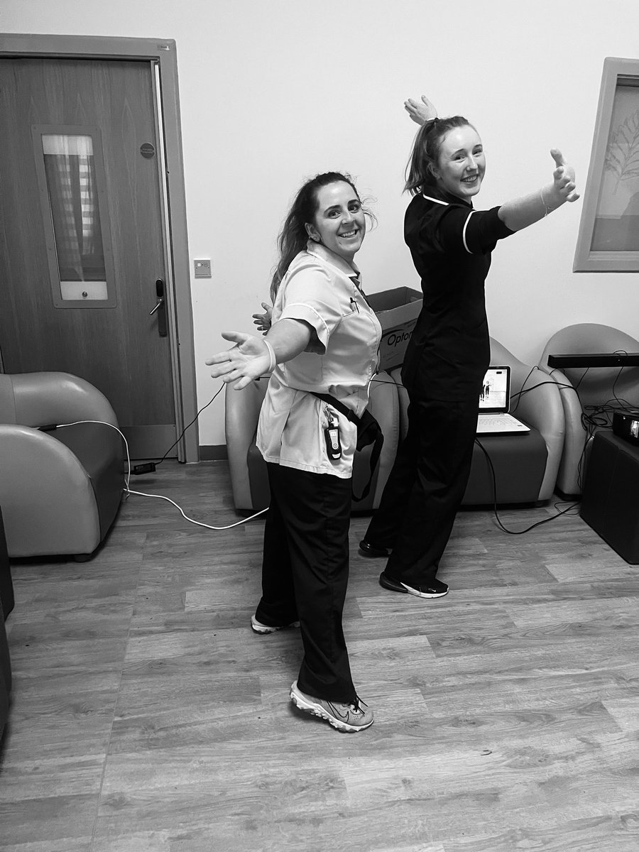 Ella_RMN's tweet image. 📣You said, We did. 📣
Today a service user requested a ‘dance/keep fit class’, projector and YouTube on and staff/patients participated in a dance/Zumba style session. The session was thoroughly enjoyed by patients and staff- same time tomorrow🙌🏼 
#wakeupshakeup 
#teamsovereign