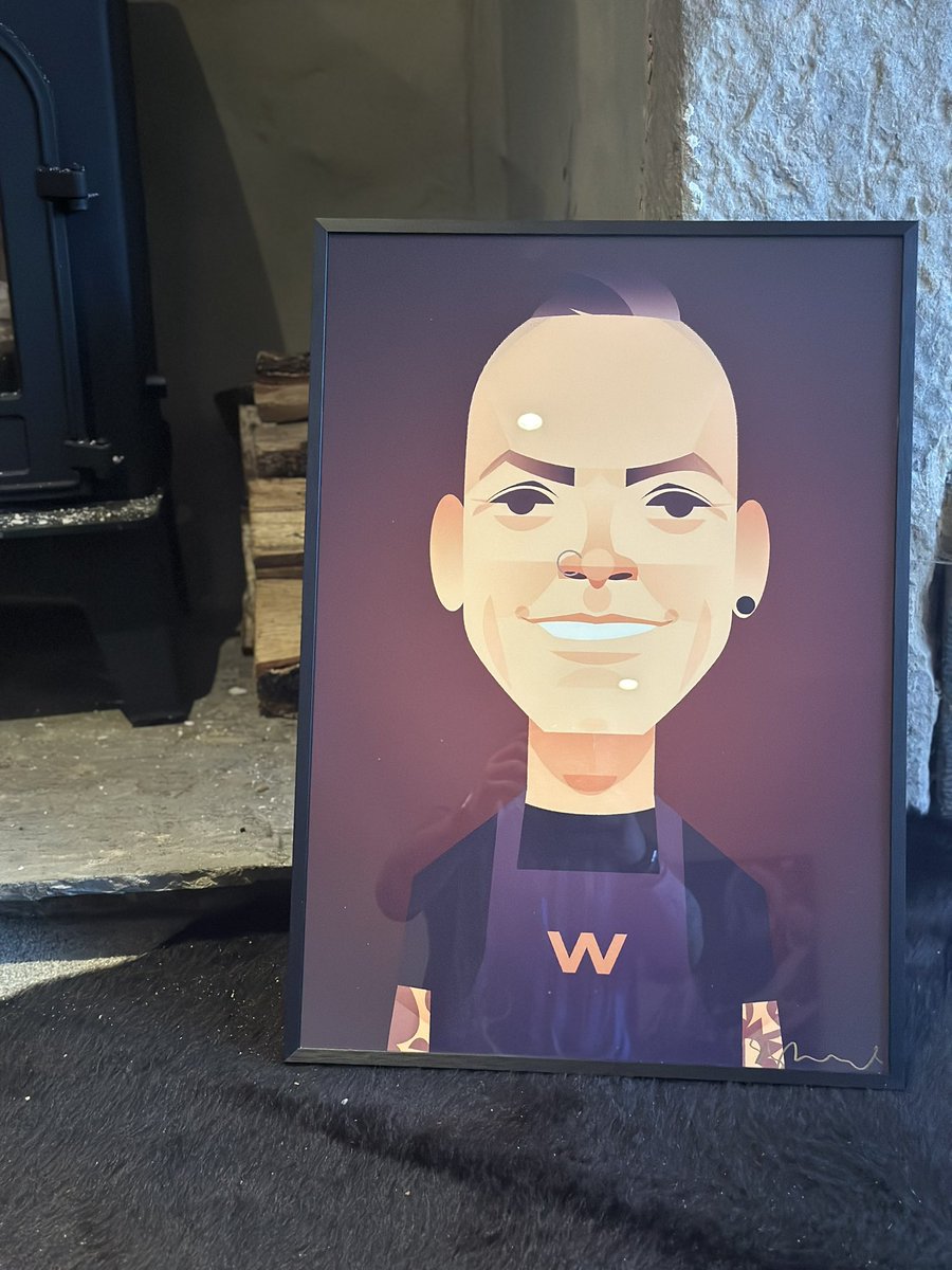 SimonJWoodUK's tweet photo. I’m so excited to have this Artwork by the Uber talented @stan_chow
What a privilege to have a piece like this! Thank you, Stan!
https://t.co/AuFdws2yX2
#art #stan #stanchow #stanleychow #woodmanchester #artwork #portrait #simonwood #manchesterart #manchesterartist https://t.co/e764lxpA3l