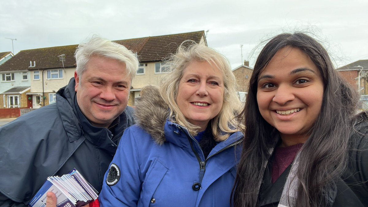 Great to be out this morning with @Councillorsuzie @henry4gla. So many residents upset with the current Mayor over ULEZ and policing. Very much hoping for change this May!