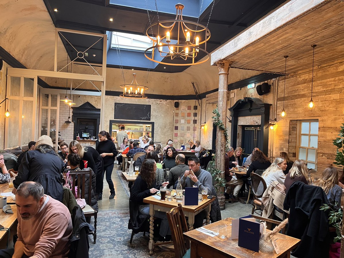 Bull & Gate tweet media