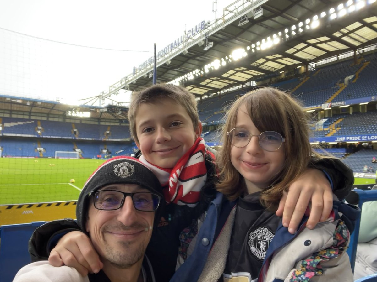 Gracie’s first game, Tommy and mine first <a href="/ManUtdWomen/">Manchester United Women</a> away. Come on <a href="/ManUtd/">Manchester United</a> <a href="/ChelseaFC/">Chelsea FC</a> <a href="/BarclaysWSL/">Barclays Women's Super League</a> #CFCMatchday <a href="/CFCMatchday/">CFC Matchday</a> #CHEMAN